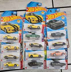 Hot Wheels 2025 Die-Cast Cars Lot of 14