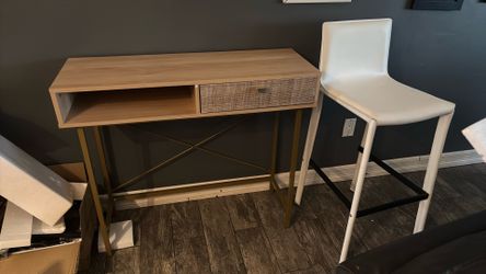 Linen Or End Table 