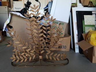 Modern metal leaf sculpture decor indoor/outdoor