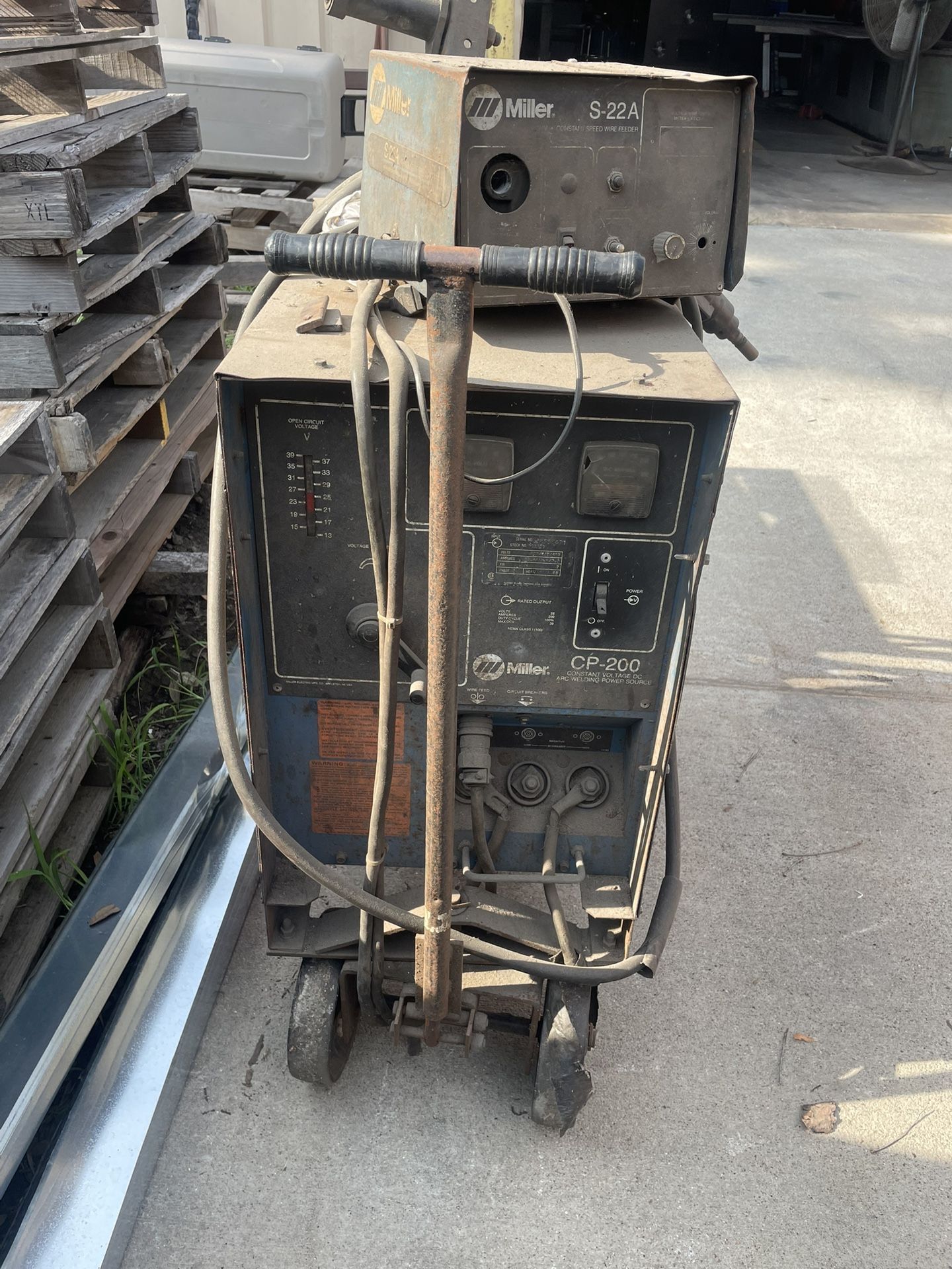 Miller 200 Amp MiG Welder