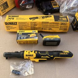 Xr Rachet 3/8 &1/2 With Battery Power Stack 210 