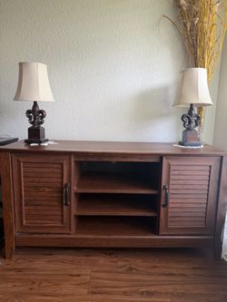 Tv stand