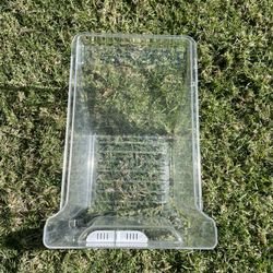 Whirlpool Refrigerator Crisper Drawer W10334226. PREOWNED good shape. Needs to be cleaned.