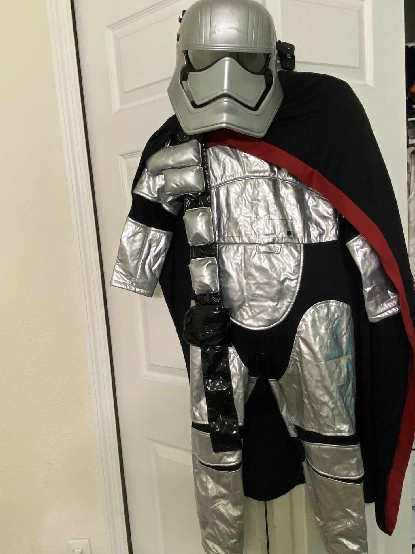 Disney Store Captain Phasma Halloween CostumeKids
