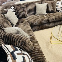 Stunning Stylish Cozy sectional! 