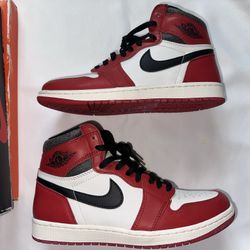 Nike Air Jordan 1 Chicago Lost & Found