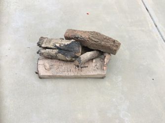 Synthetic fire Logs
