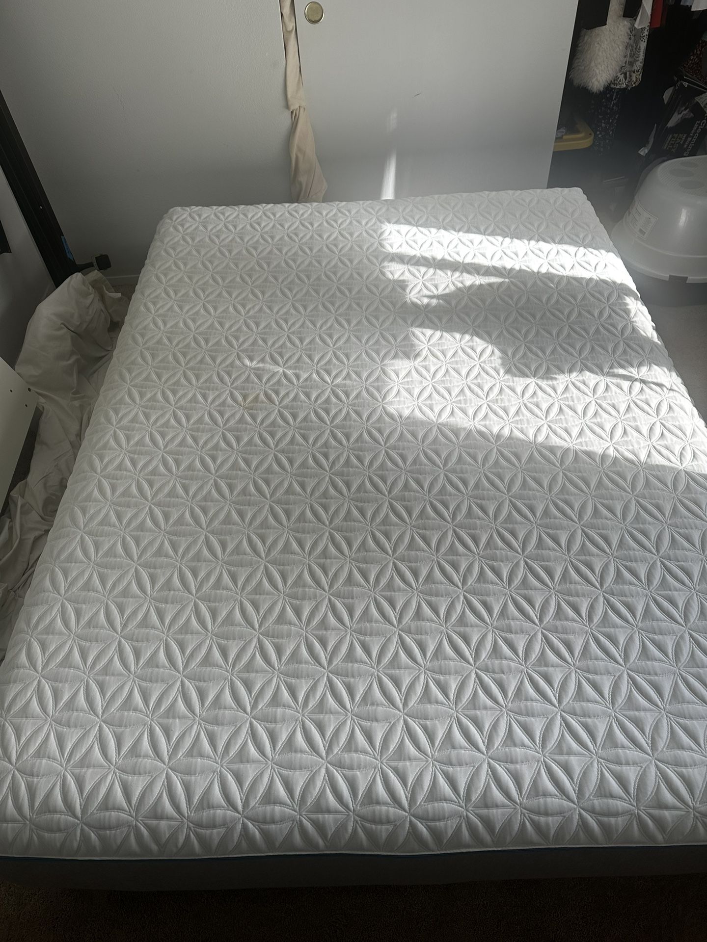 TempurPedic Mattress (Queen) for Sale in Buckley, WA OfferUp