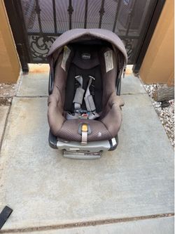 Car seat $10