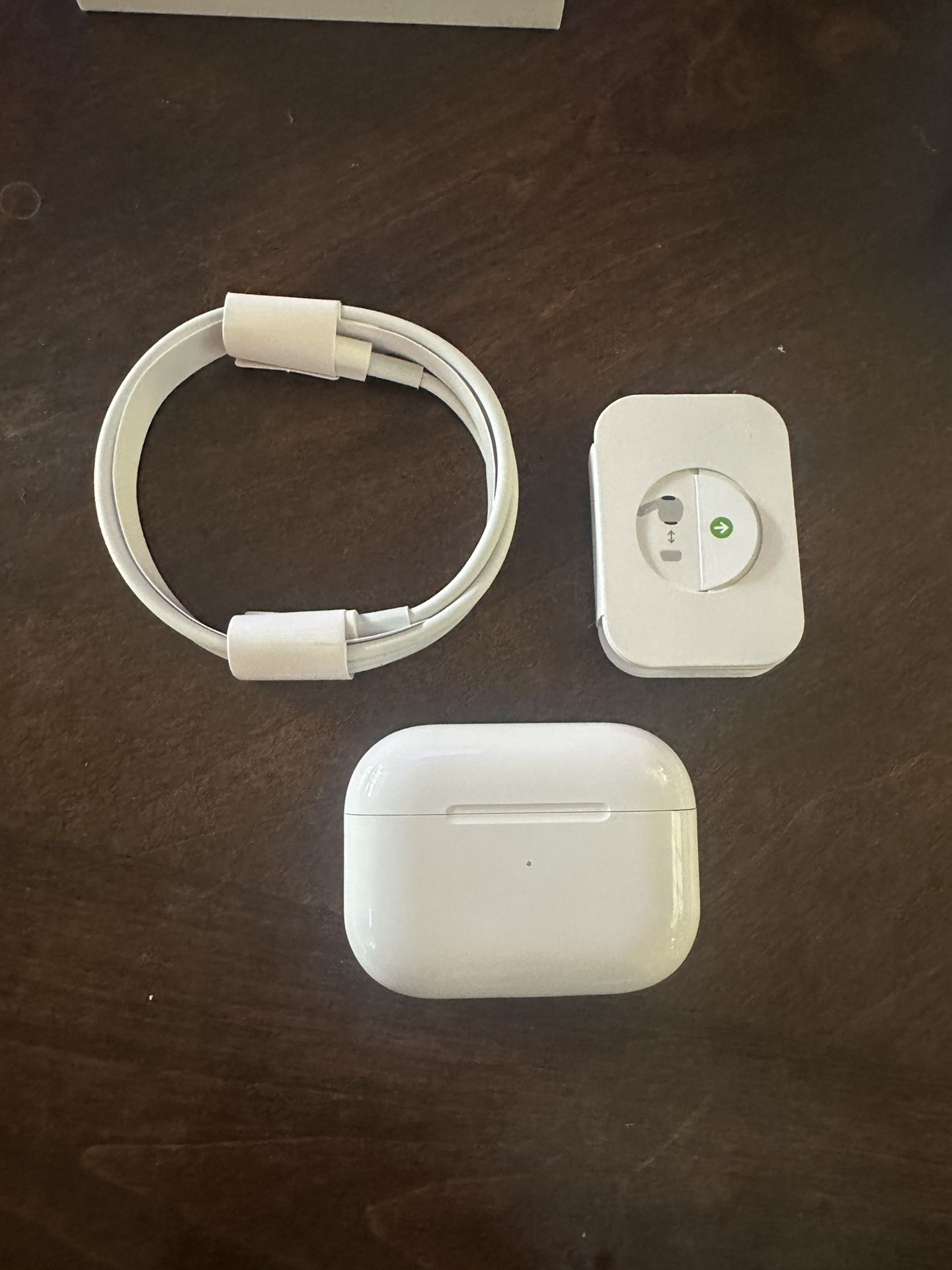 High Quality Wireless Earbuds – Noise Cancelling, Brand New in Box