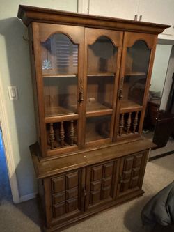 Vintage Wooden China Cabinet / Hutch – Glass Doors & Storage
