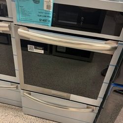 Wall Oven Gas 24” W/Air Fry