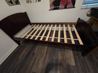 Twin bed frame - Wood