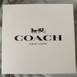 Gold Coach Perfume Set 