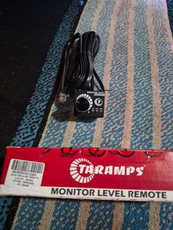 Taramps bass remote and clipping indicator