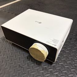 LG GRU510N 4K projector