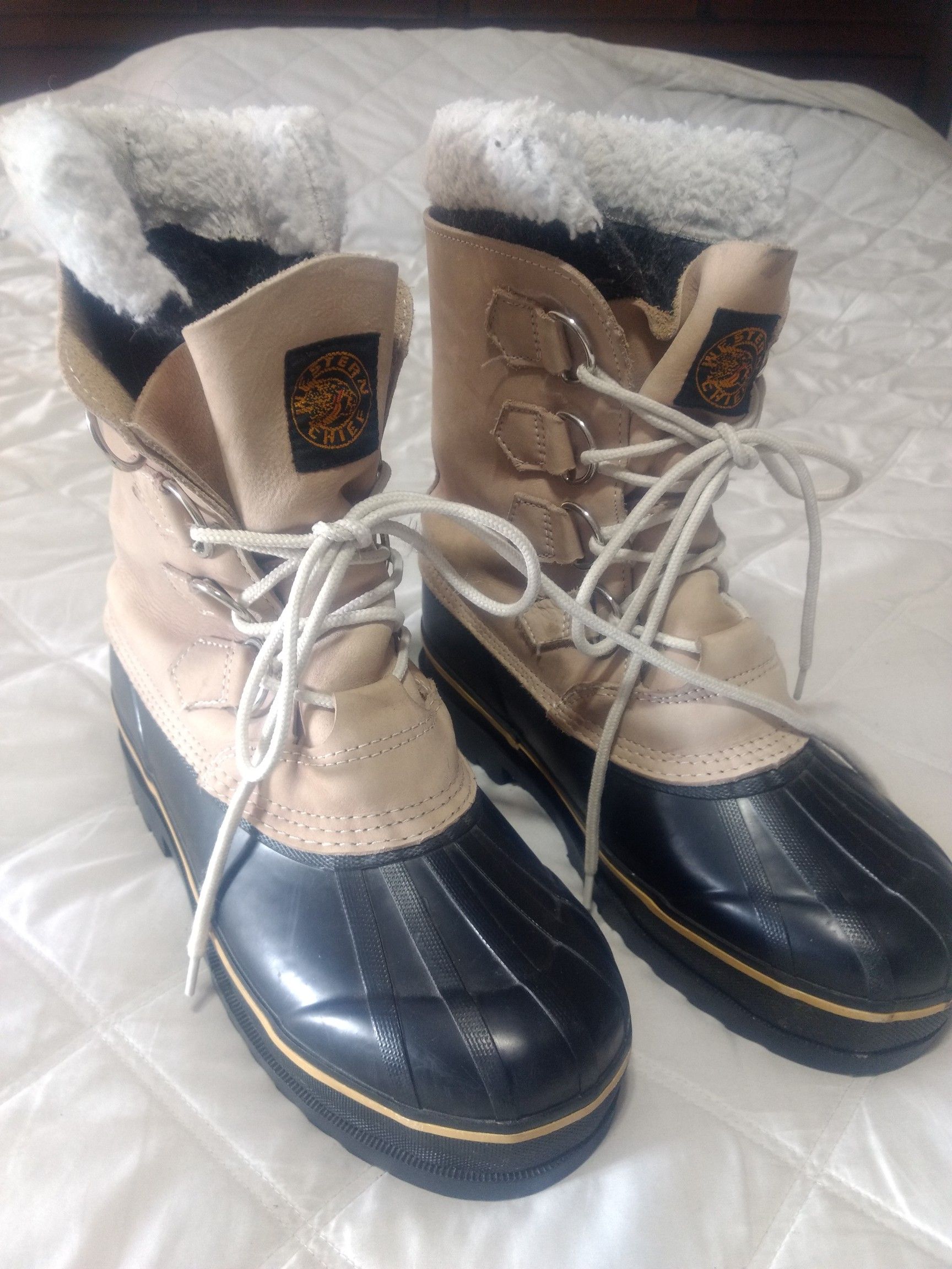 Western Chief Women's Snow Boots