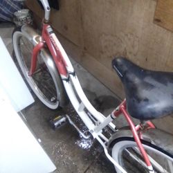 26 Inch Schwinn Beach Cruiser 