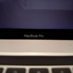 MacBook Pro (2017)
