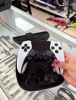 PS5 controller