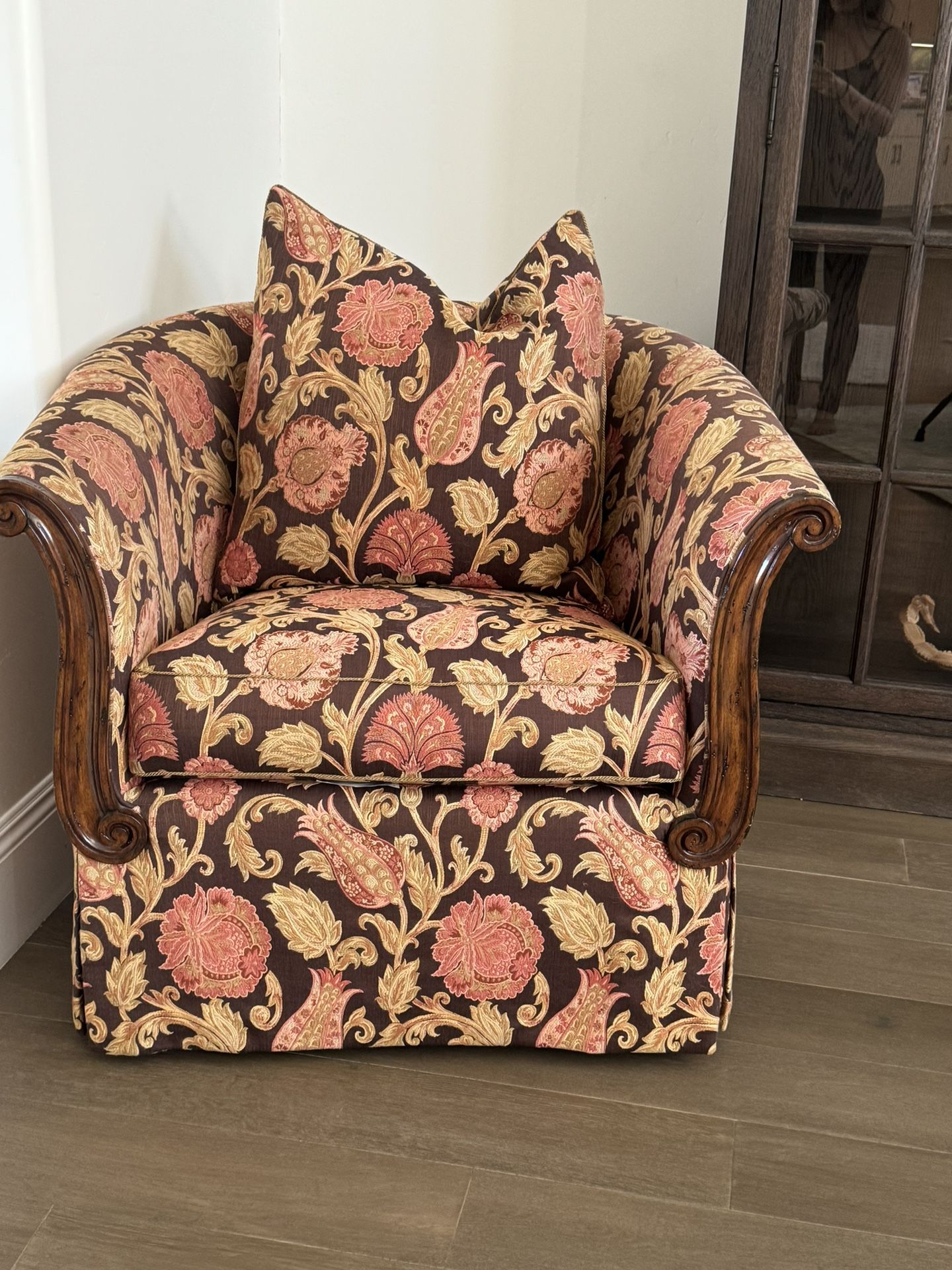 English Roll Arm Chair
