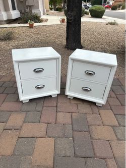 Pair of White 2-Drawer Nightstands