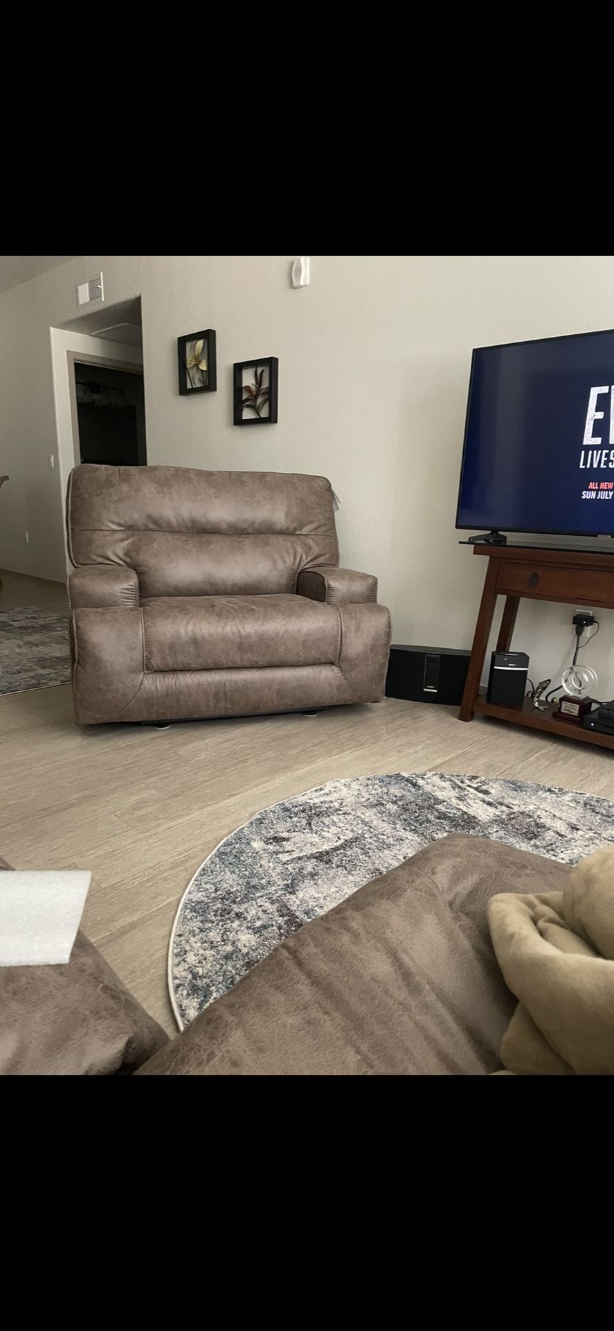Power Reclining Sofa And Power Reclining Oversized Chair