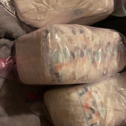 Newborn Diapers (different Types)