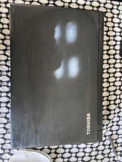 Toshiba Satellite C55 15.5 In Intel i5-5200U 8GB RAm