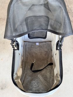 Dog stroller