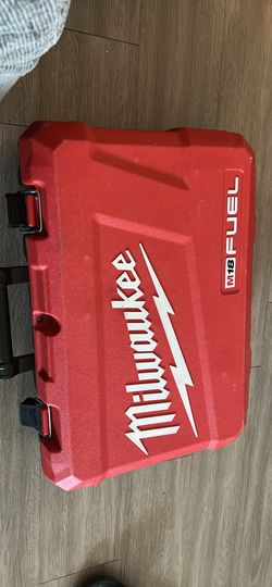 Milwaukee box