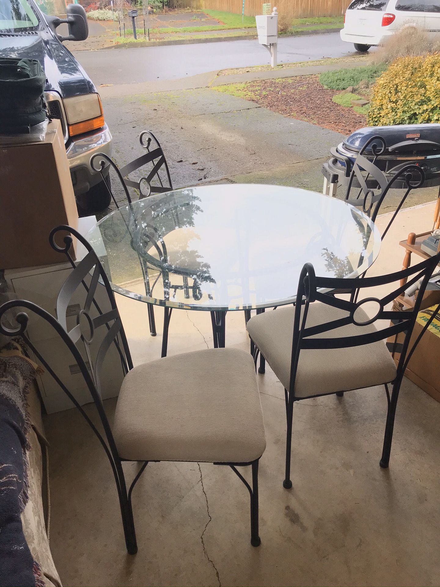 Dining glass table with 4 chairs