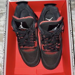 Jordan 4 Red Thunder Size 8M