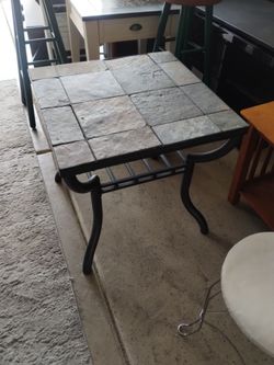 Set of side tables.