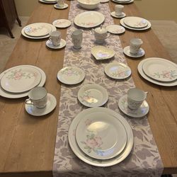 Noritake Bone China 46 Pc Set-  Easter Dinner