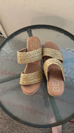 Women’s beige woven platform sandals