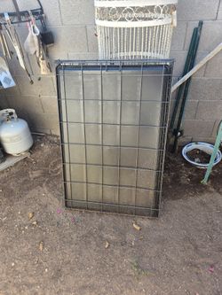 Dog crate 42x28 medium size