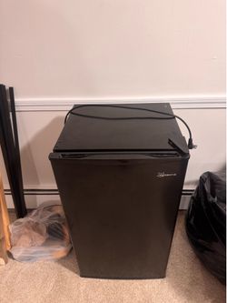 Seasons Mini Fridge
