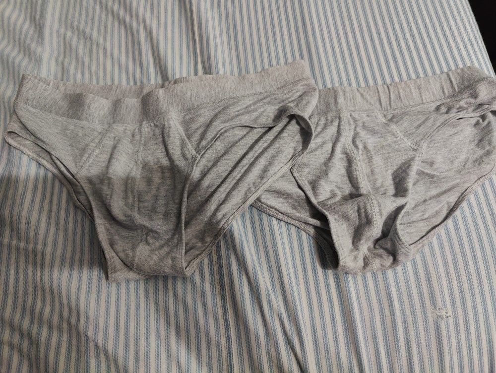 2x MeUndies Heather grey Hip Briefs