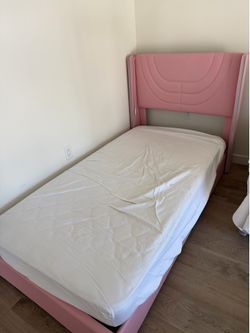 Pink twin bed