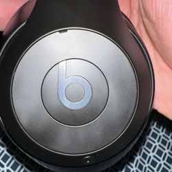 Beats Studio Pro - Wireless Bluetooth Noise Cancelling Headphones 