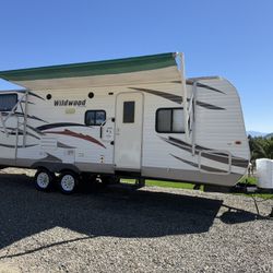 2013 Wildwood T26TBSS Travel Trailer 