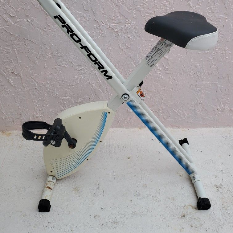 Pro-Form PFEX78914.1 Exercise Bike