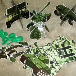 lot of "Army" camouflage birthday party decorations $5 FIRM for ALL!
