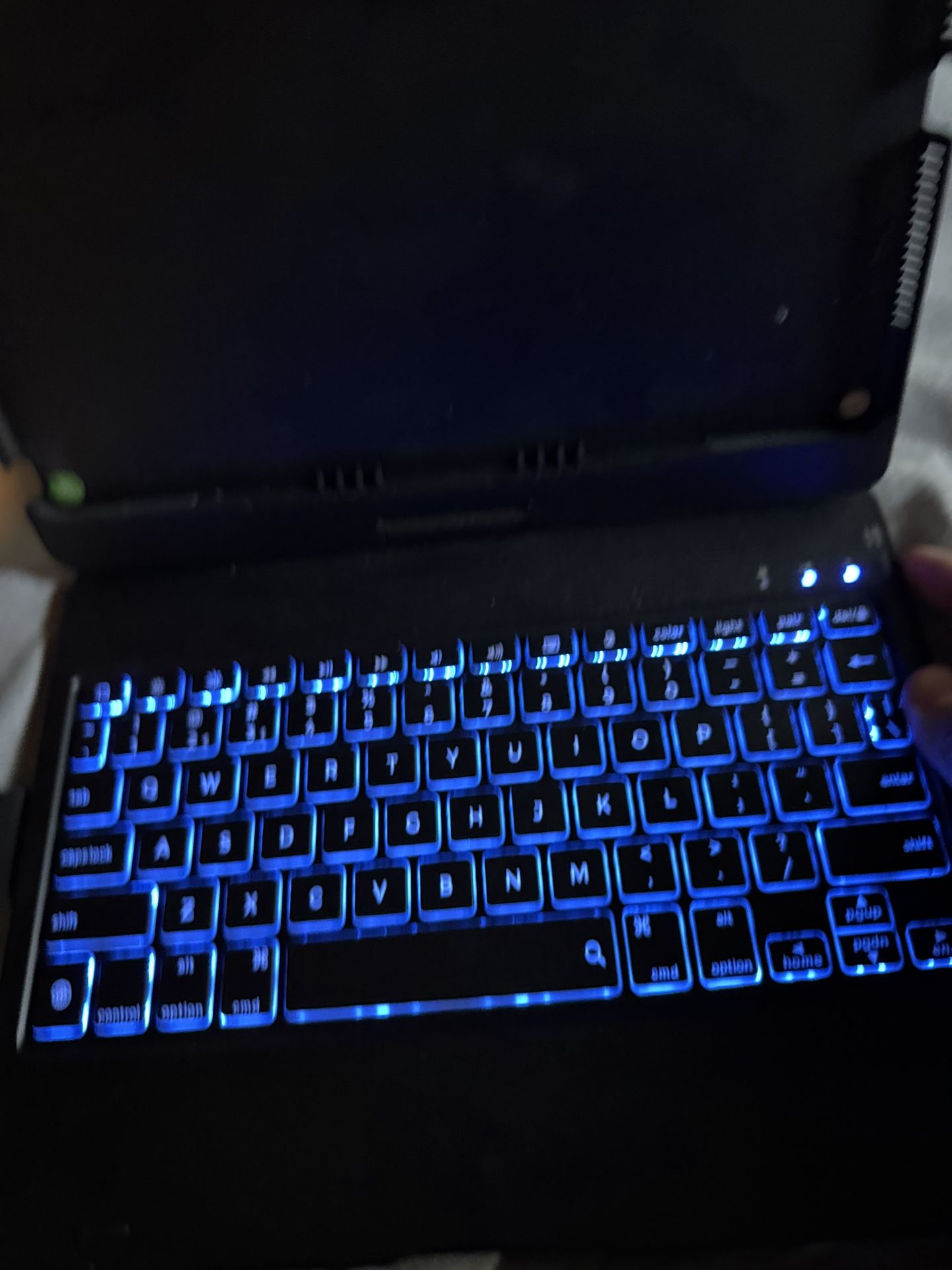Apple Keyboard Tablet 8th Generation