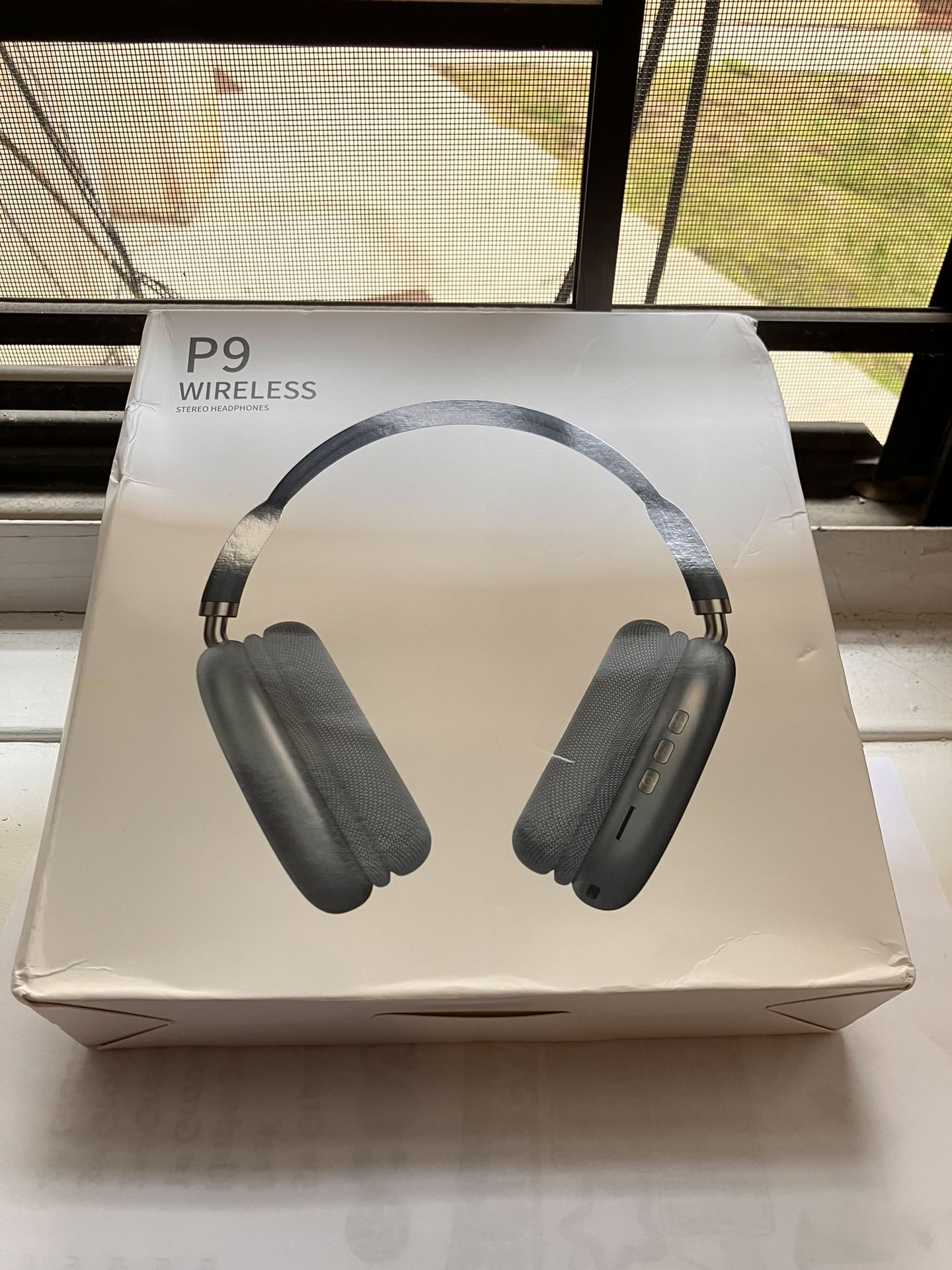P9 Pro max Wireless headphones New 4 Colours for Sale in Brooklyn, NY -  OfferUp