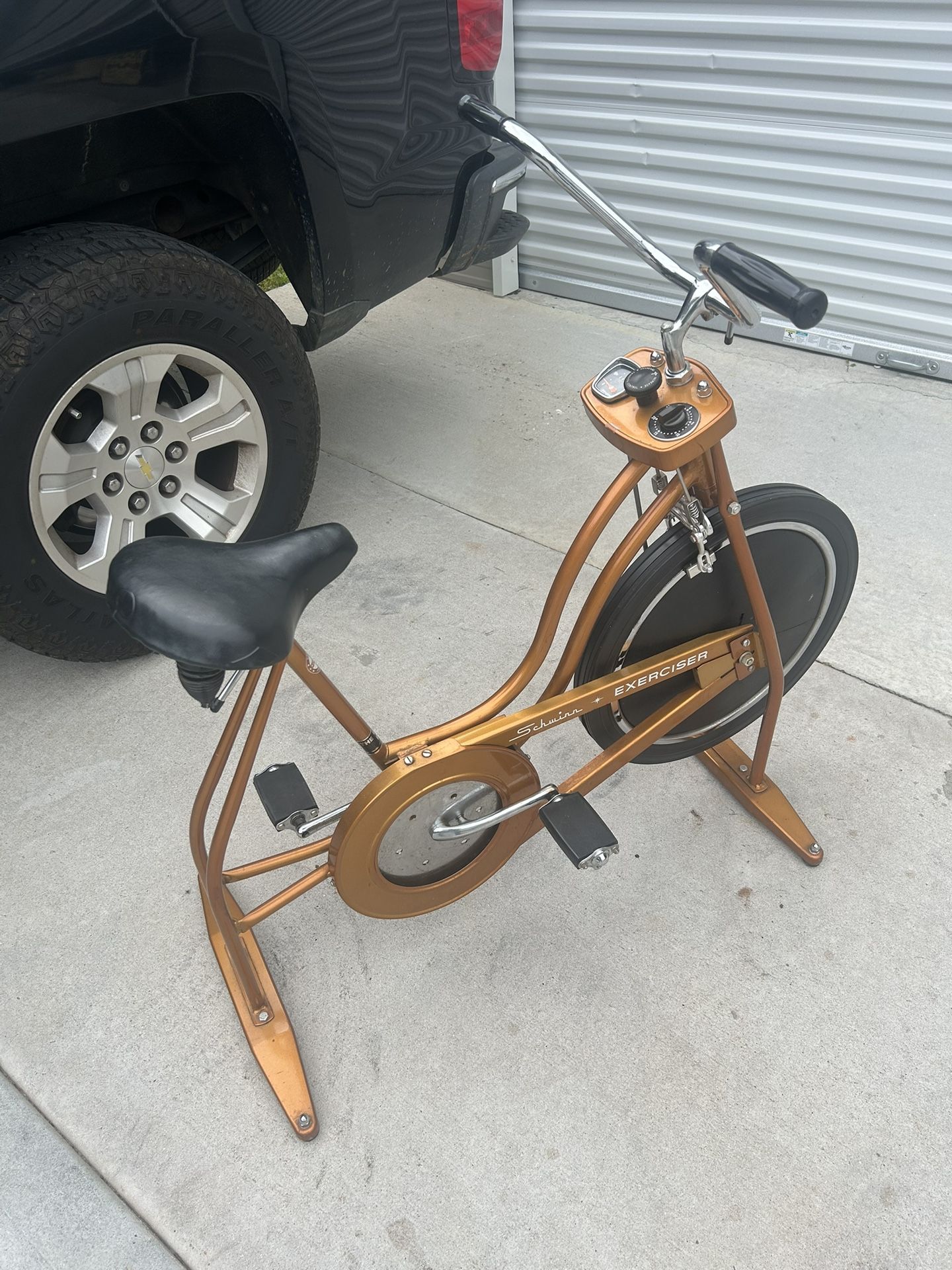 Schwinn exercise bike, from the 1970’S / Read Below ⬇️