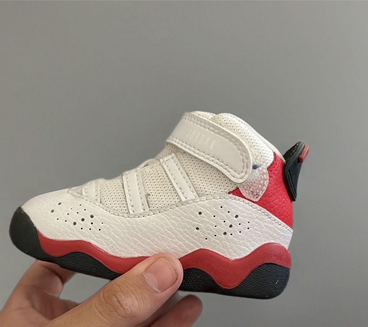 Jordan’s Size 4cc Used But Great Conditions 