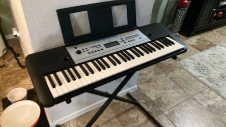 Yamaha Keyboard
