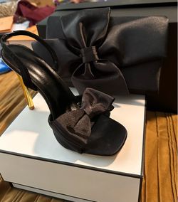 Black Heels & Purse to match.